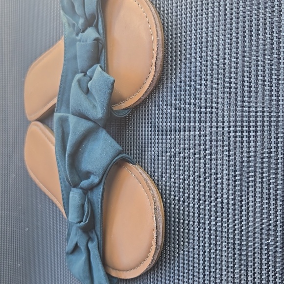 Sandals - Picture 4 of 6